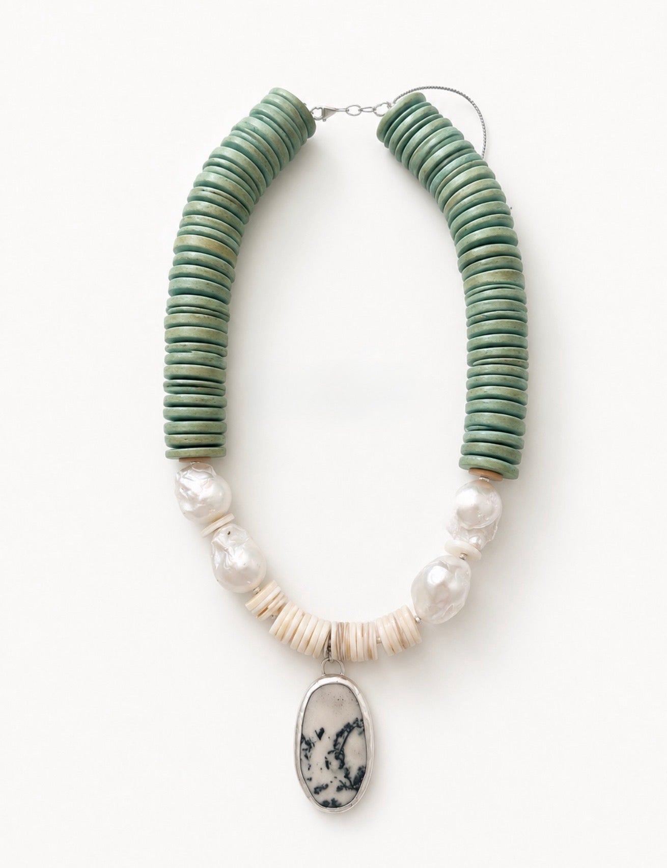 Collar Verde Silente - La Flor que Camina Atelier